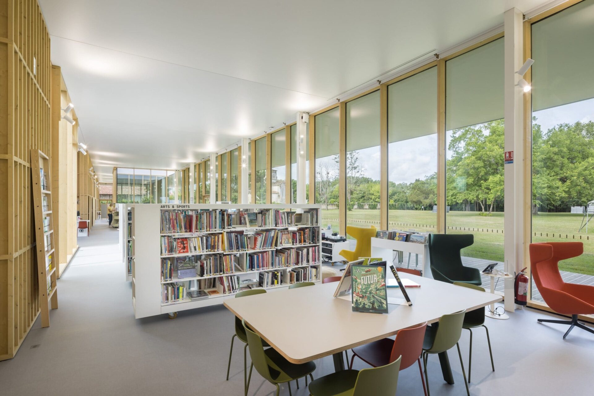 Eclairage de la bibliothèque Boma Saint Denis 2
